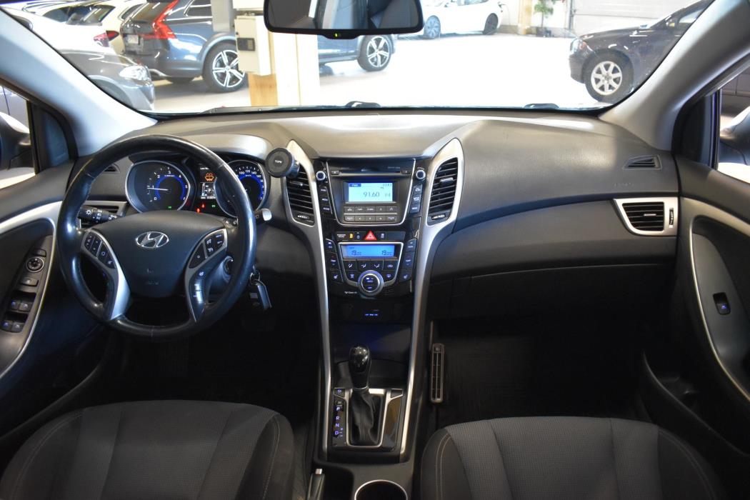 HYUNDAI i30 2016