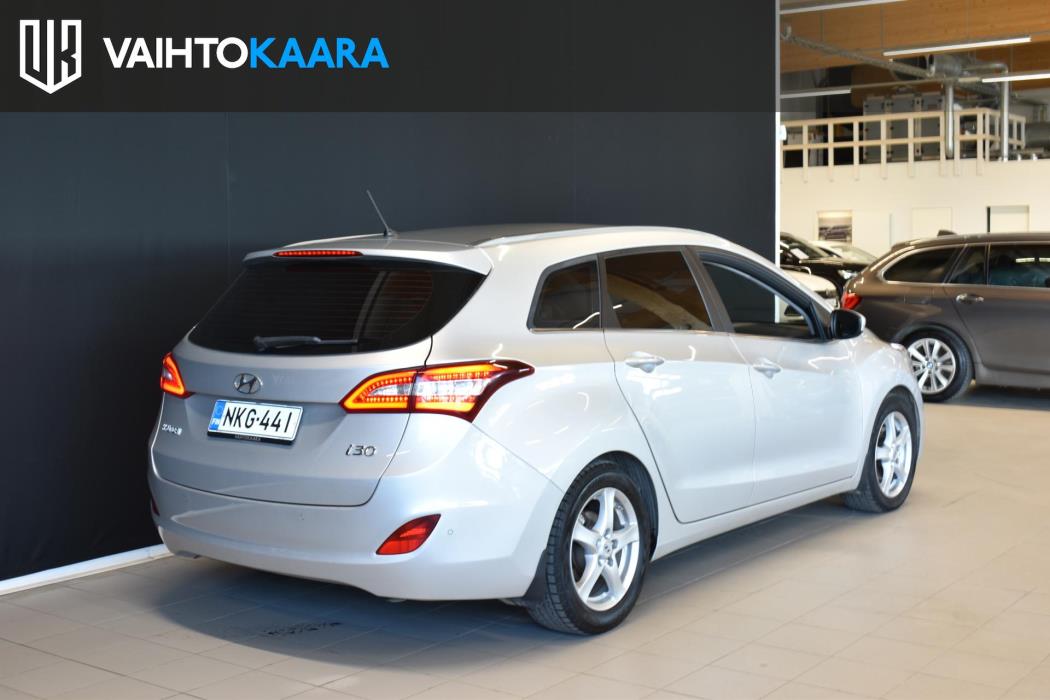 HYUNDAI i30 2016