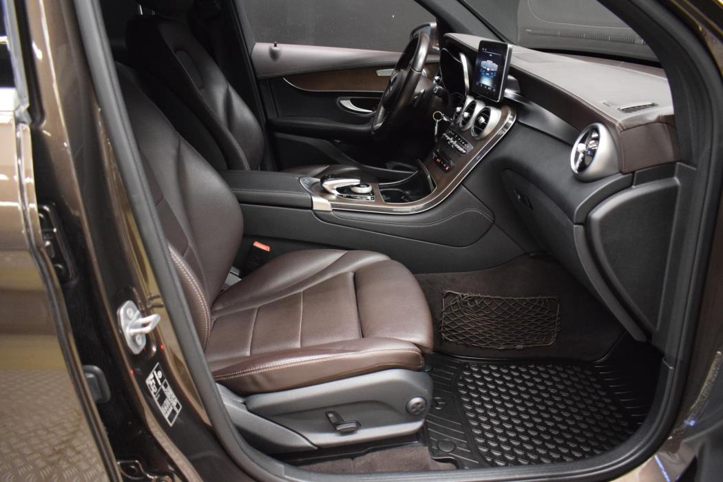 MERCEDES-BENZ GLC 2017