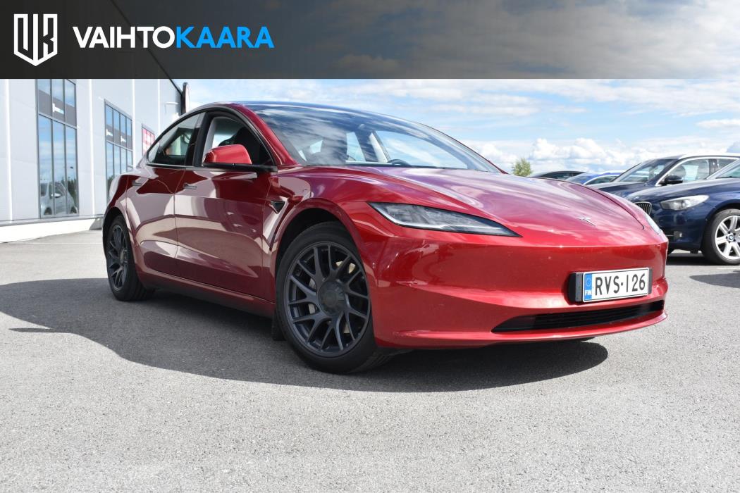 TESLA Model 3 2024