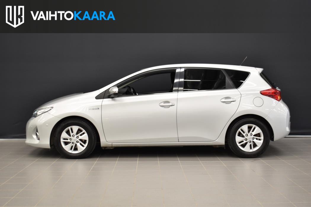 TOYOTA Auris 2013