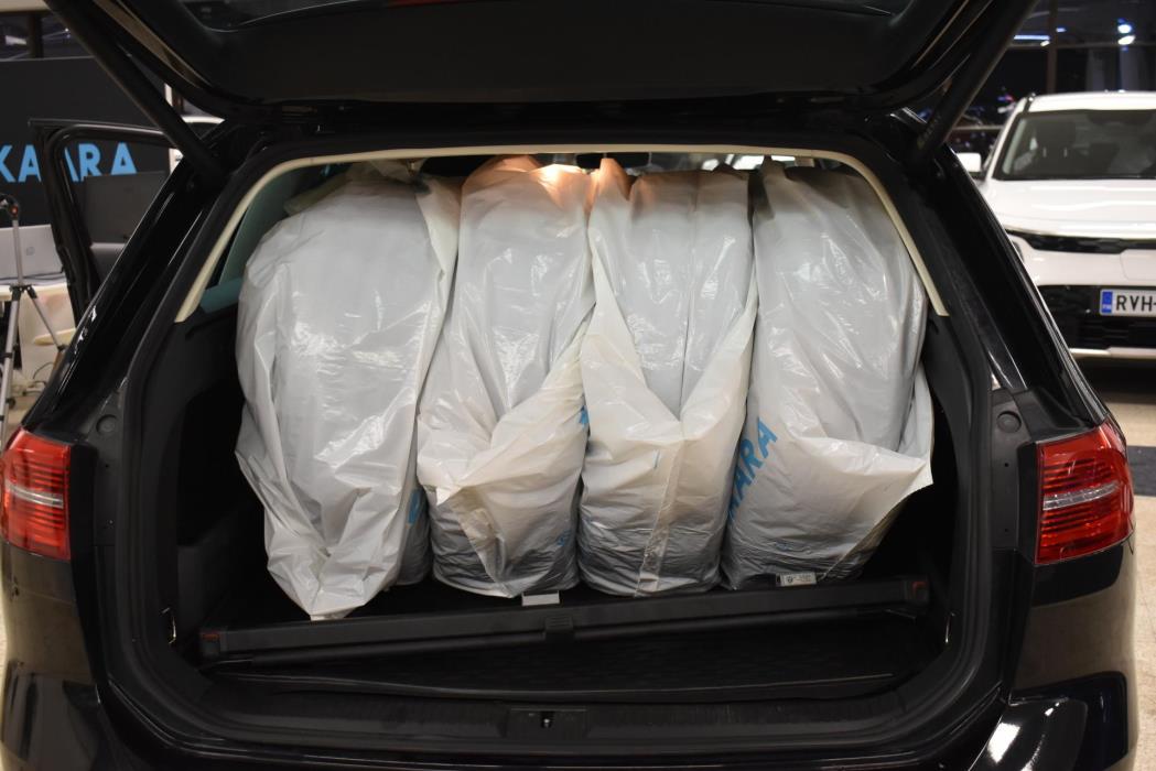 VOLKSWAGEN Passat 2016