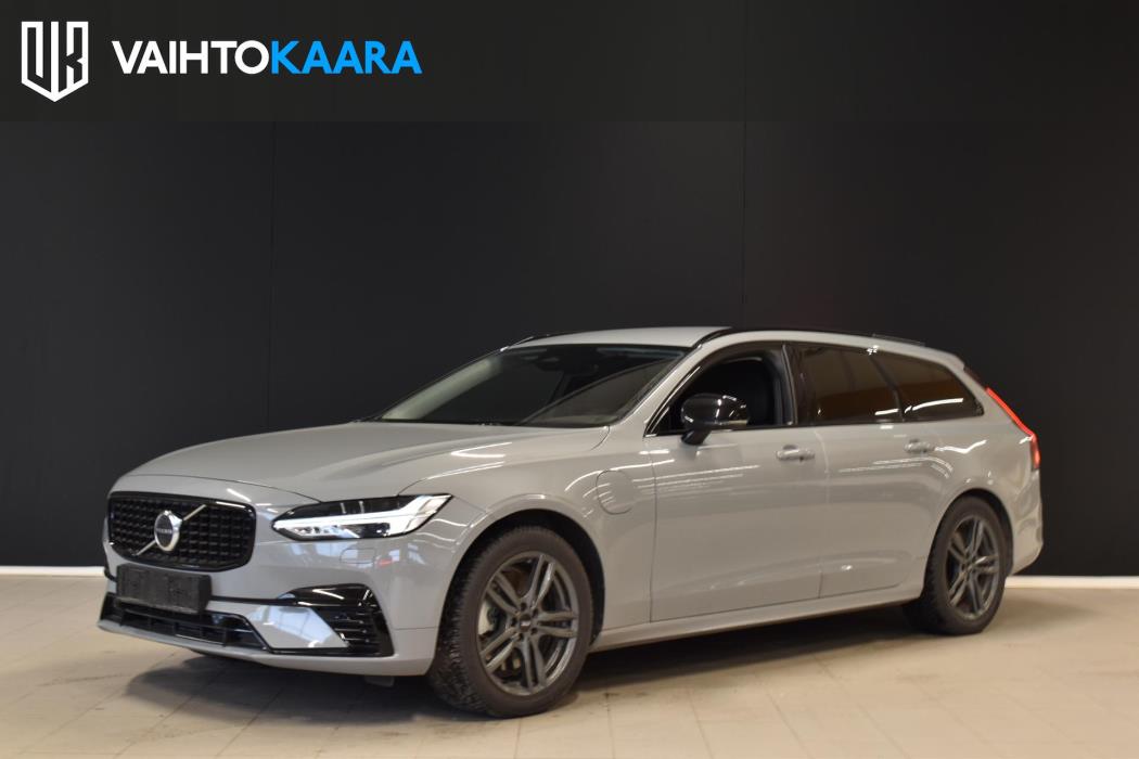 VOLVO V90 2025