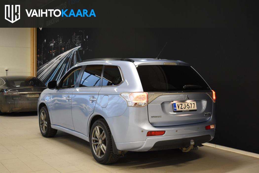 MITSUBISHI Outlander PHEV 2014