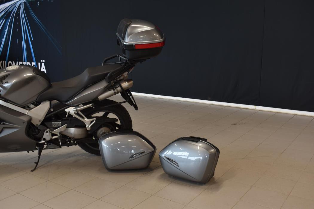 HONDA VFR 2008