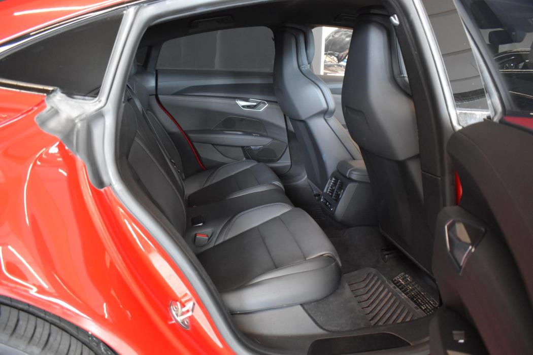 AUDI e-tron GT 2021