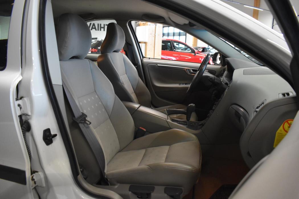 VOLVO S60 2002
