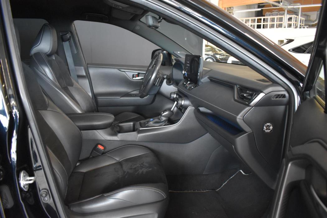 TOYOTA RAV4 2023
