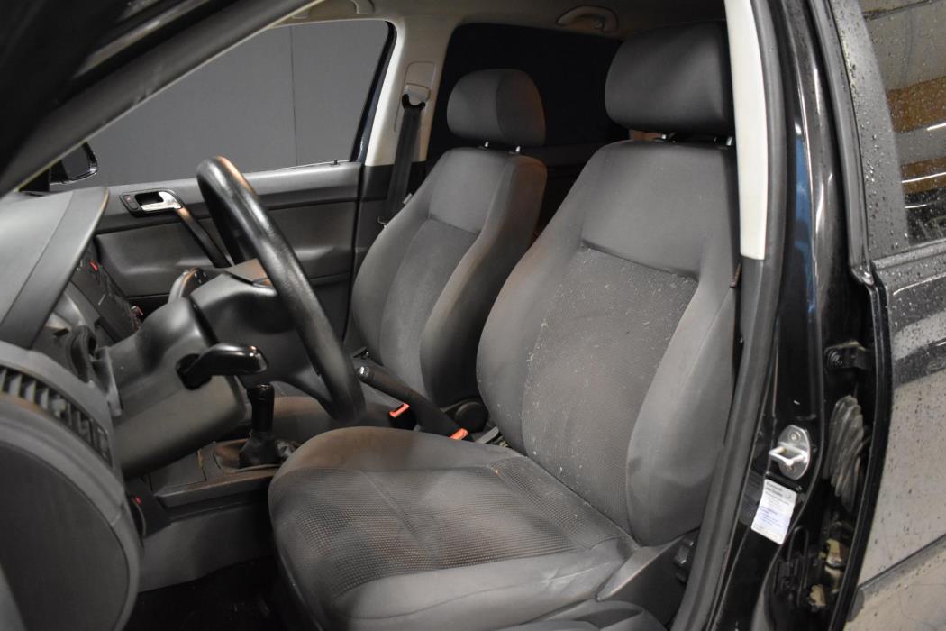 VOLKSWAGEN Polo 2008