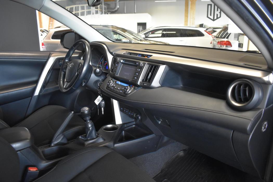 TOYOTA RAV4 2013