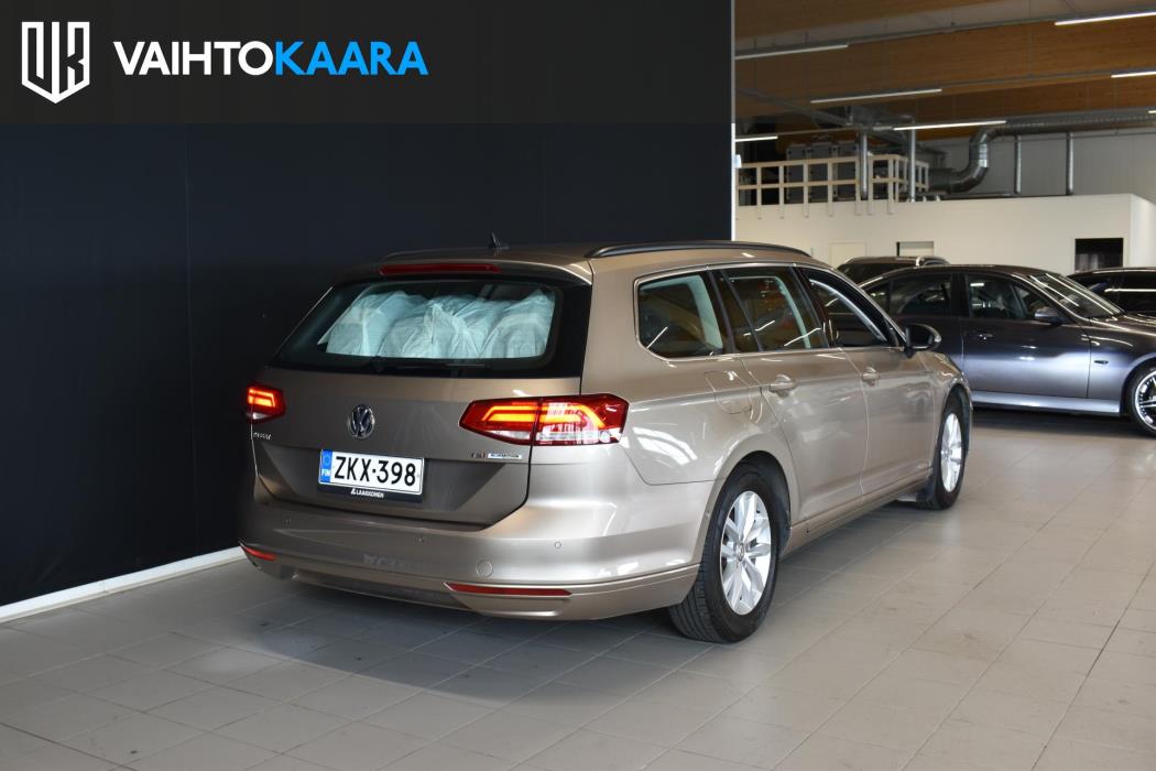 VOLKSWAGEN Passat 2017