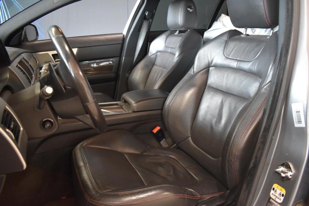 JAGUAR XF 2015