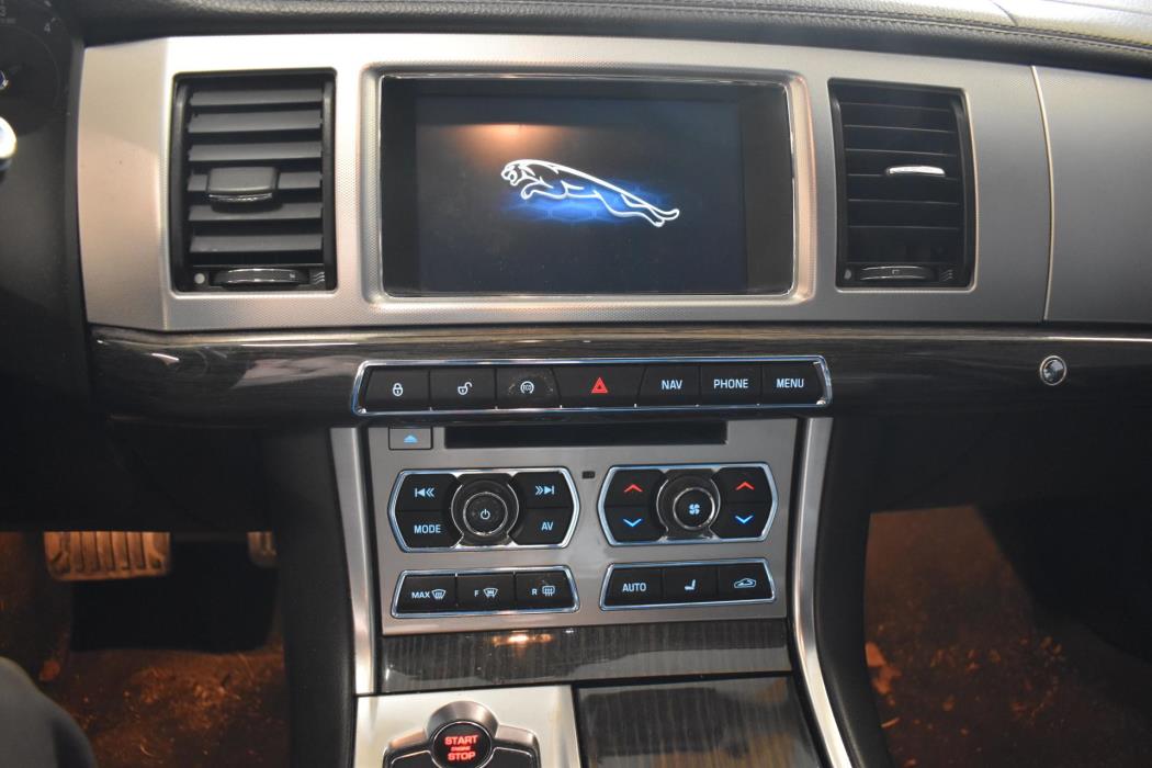 JAGUAR XF 2015