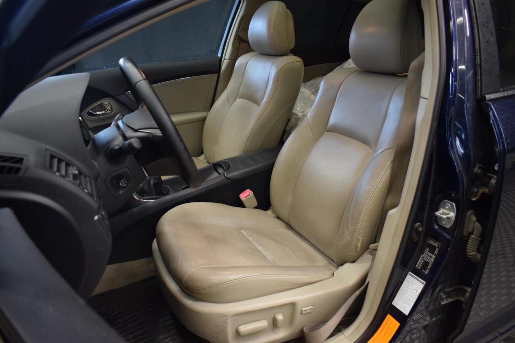 TOYOTA Avensis 2009