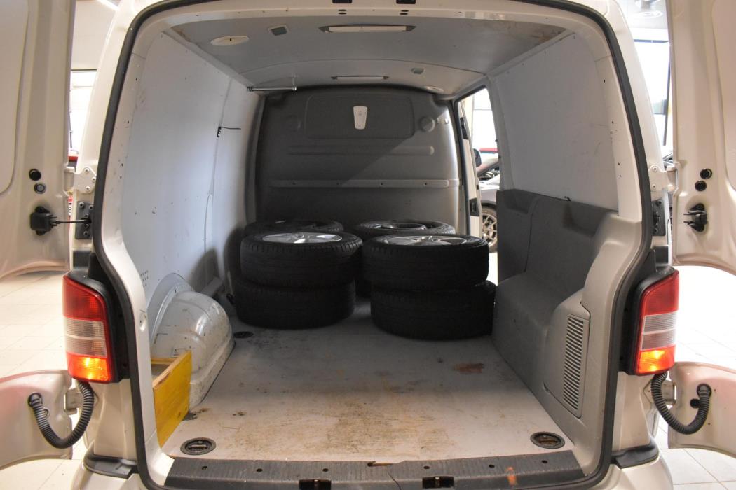 VOLKSWAGEN Transporter 2015
