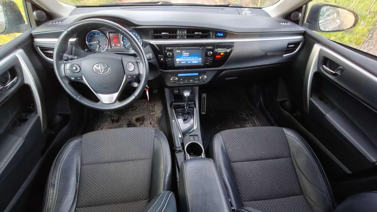 TOYOTA Corolla 2014