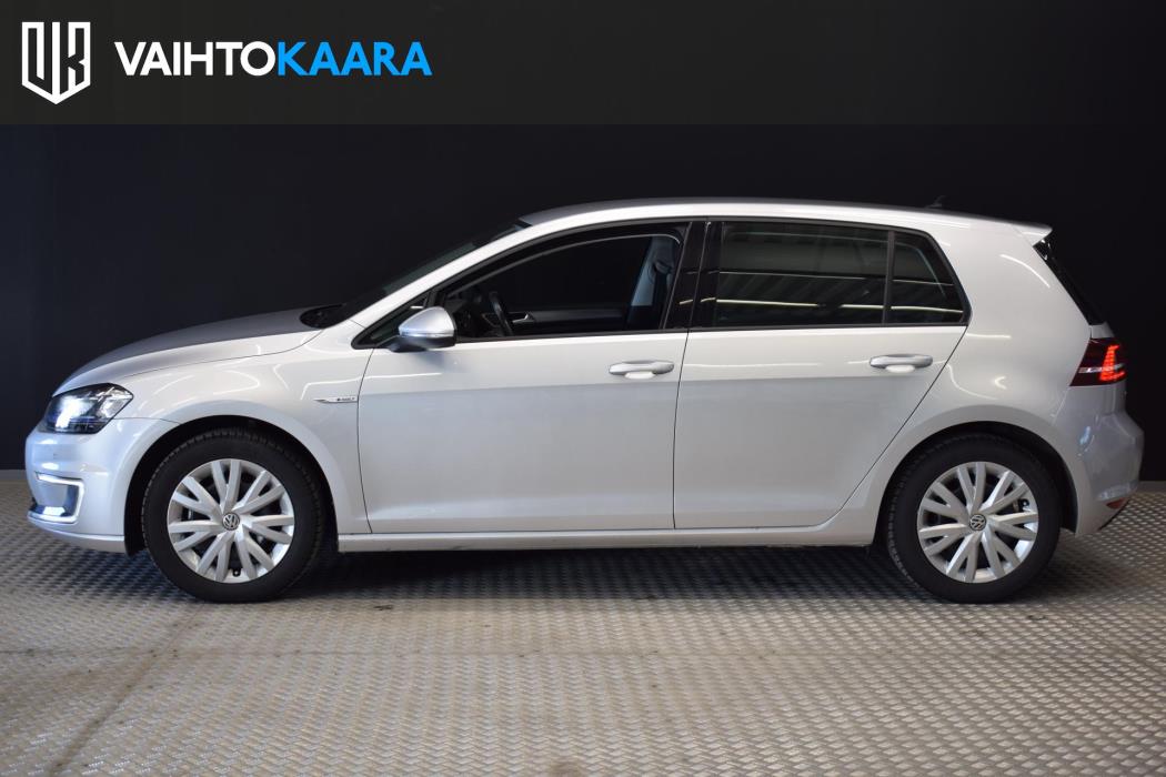 VOLKSWAGEN Golf 2016