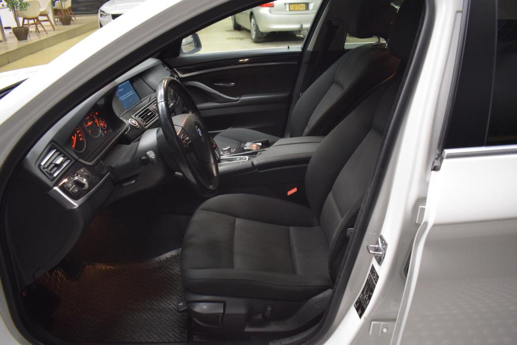 BMW 520 2011