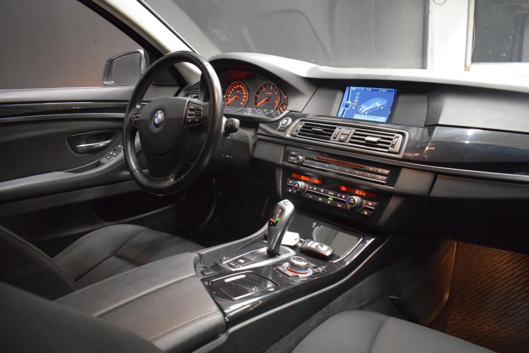 BMW 520 2011