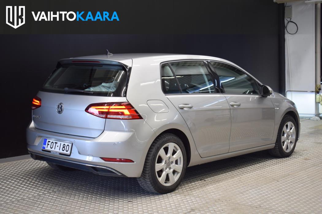 VOLKSWAGEN Golf 2019