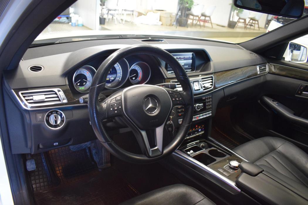 MERCEDES-BENZ E 2013