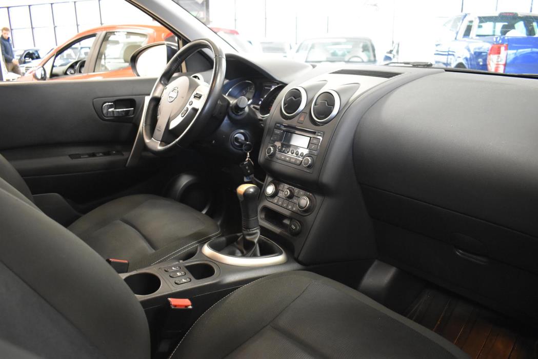 NISSAN Qashqai 2011