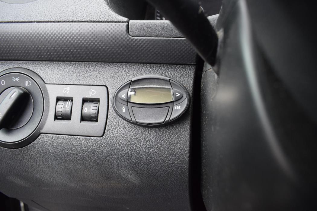 VOLKSWAGEN Caddy 2014