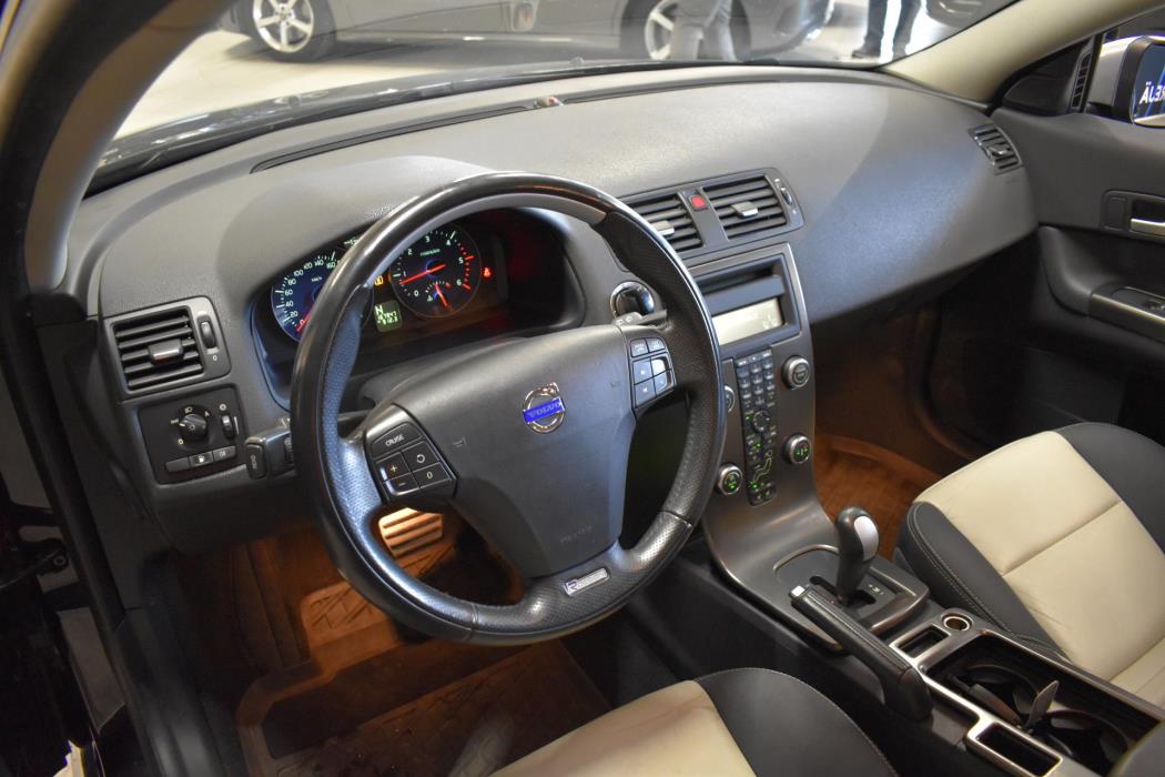 VOLVO C30 2011