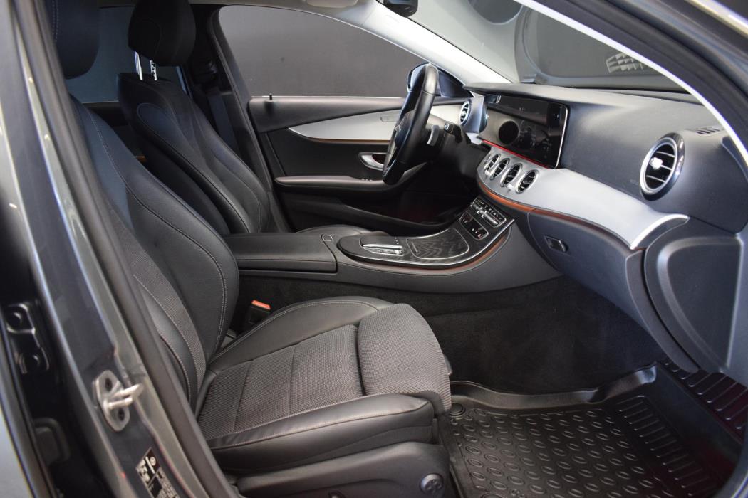 MERCEDES-BENZ E 2021