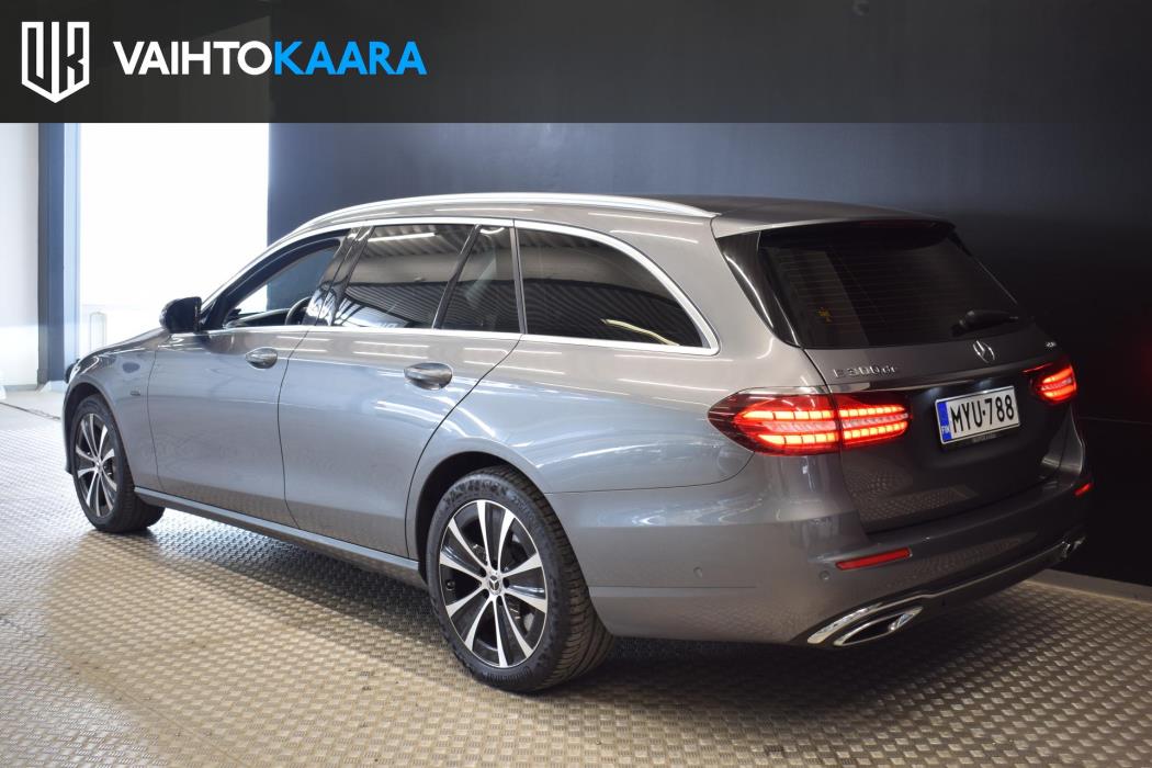 MERCEDES-BENZ E 2021