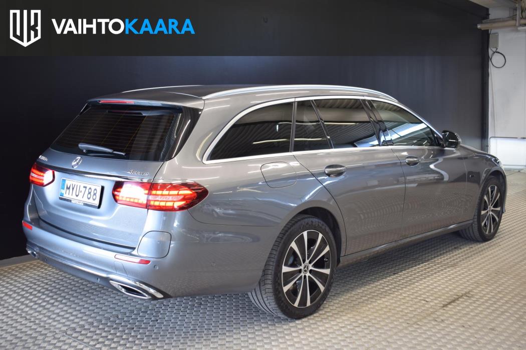 MERCEDES-BENZ E 2021