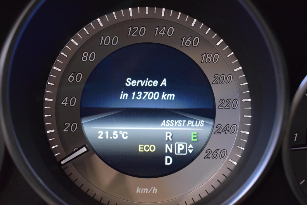 MERCEDES-BENZ E 2015