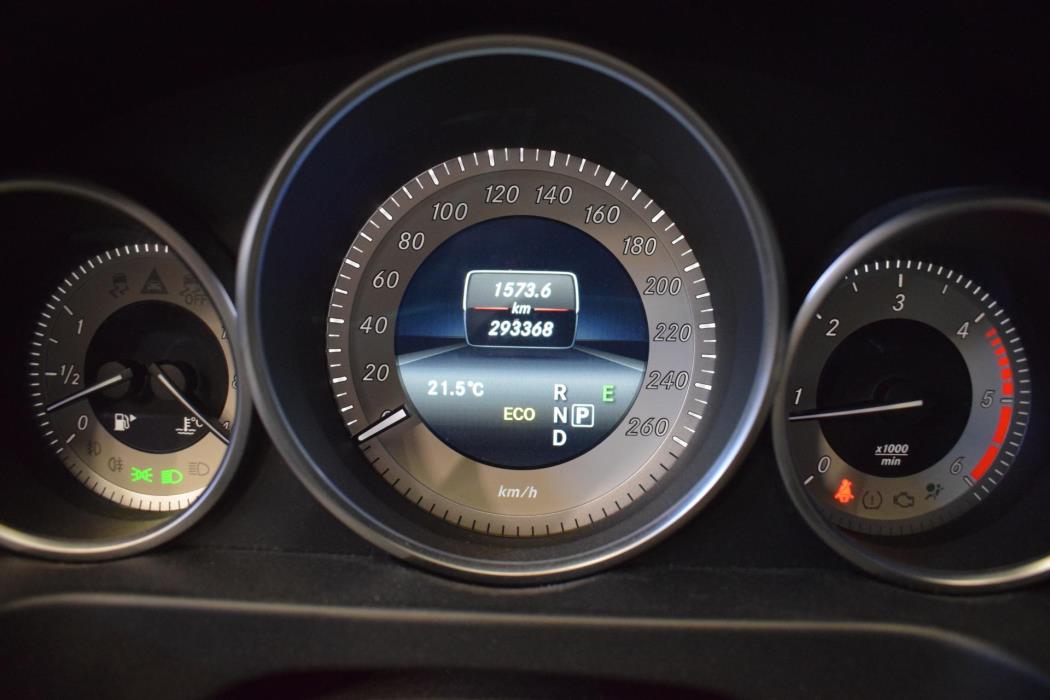 MERCEDES-BENZ E 2015