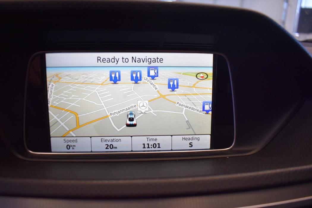 MERCEDES-BENZ E 2015