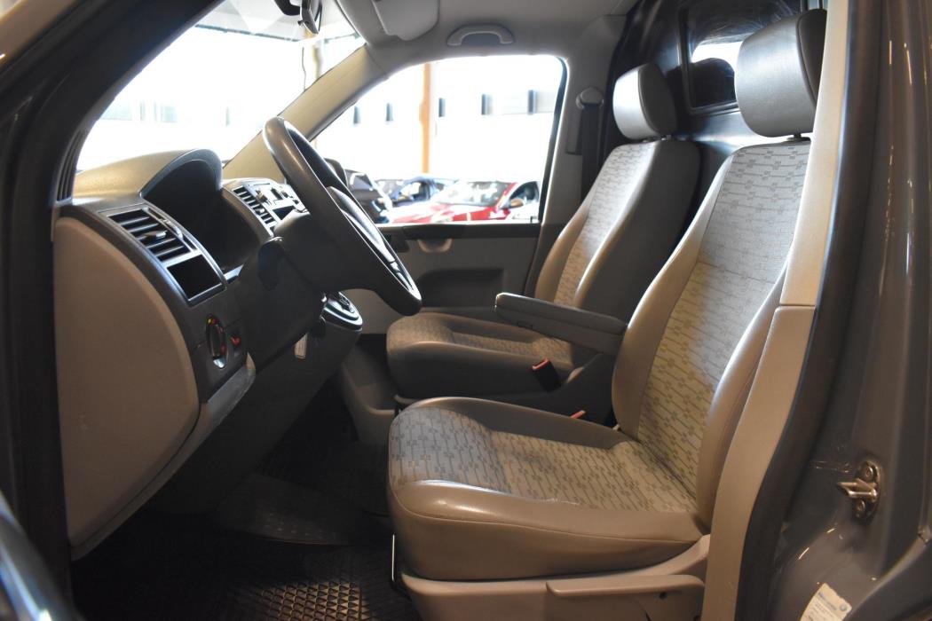 VOLKSWAGEN Transporter 2010