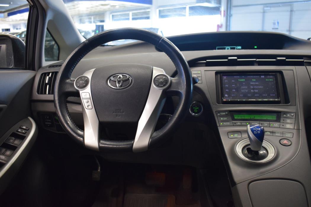 TOYOTA Prius 2010