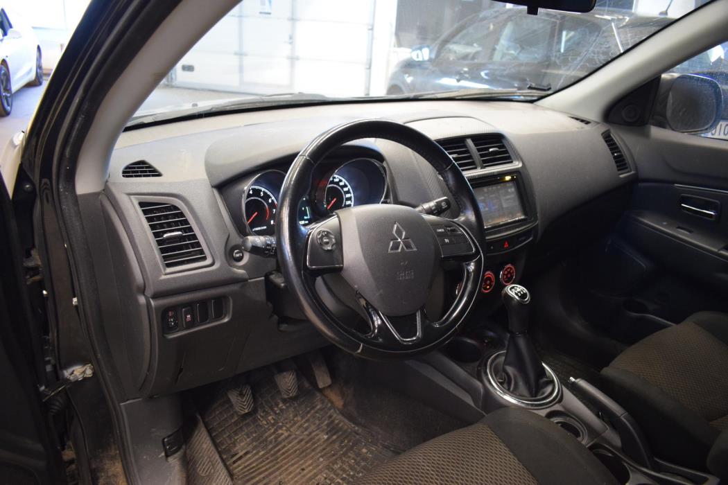 MITSUBISHI ASX 2015