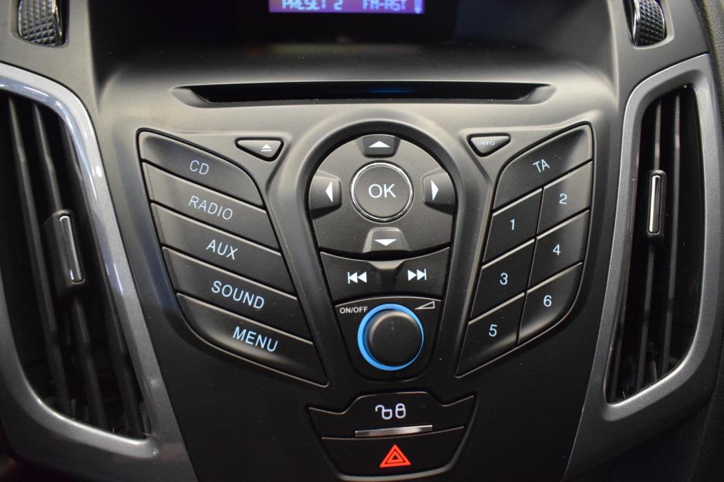 FORD Focus 2012