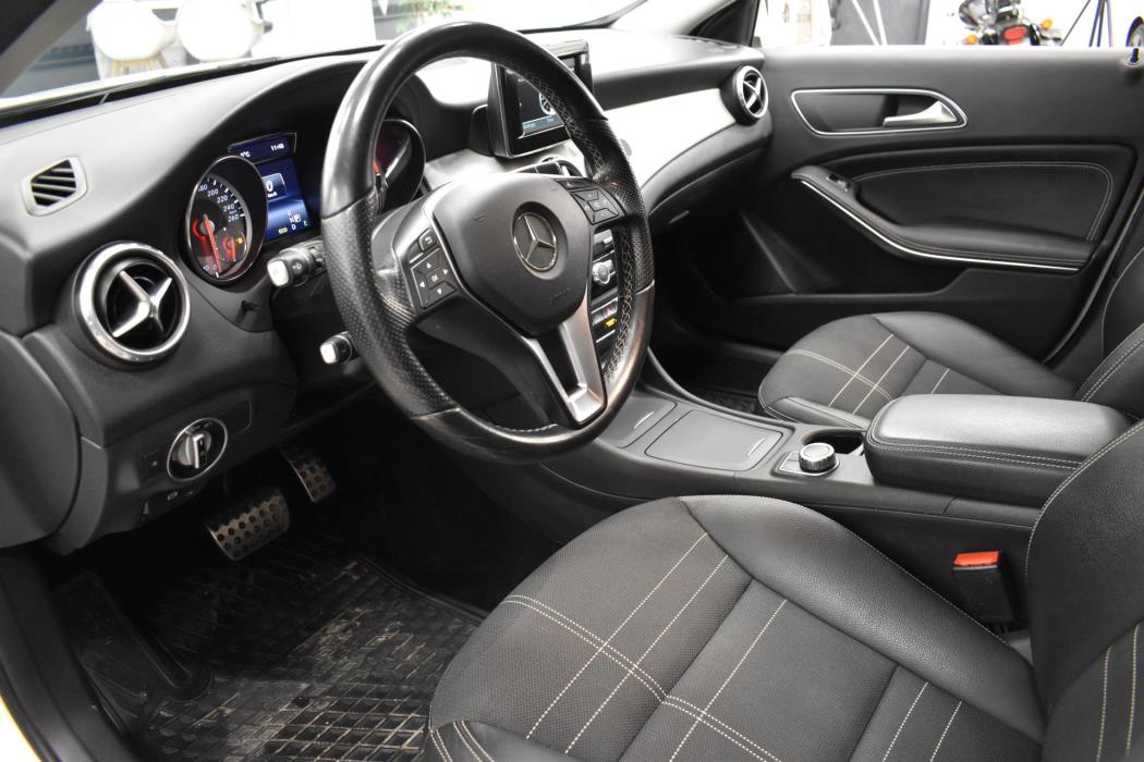 MERCEDES-BENZ GLA 2015