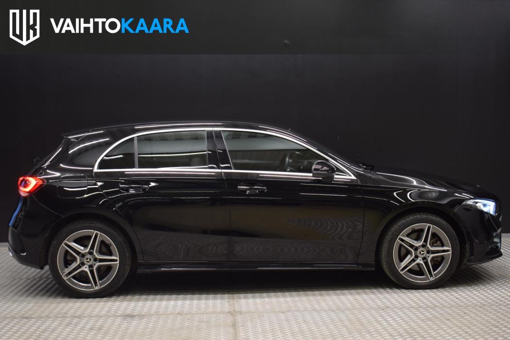 MERCEDES-BENZ A 2022