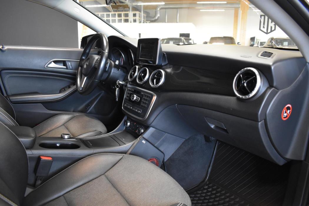 MERCEDES-BENZ CLA 2013