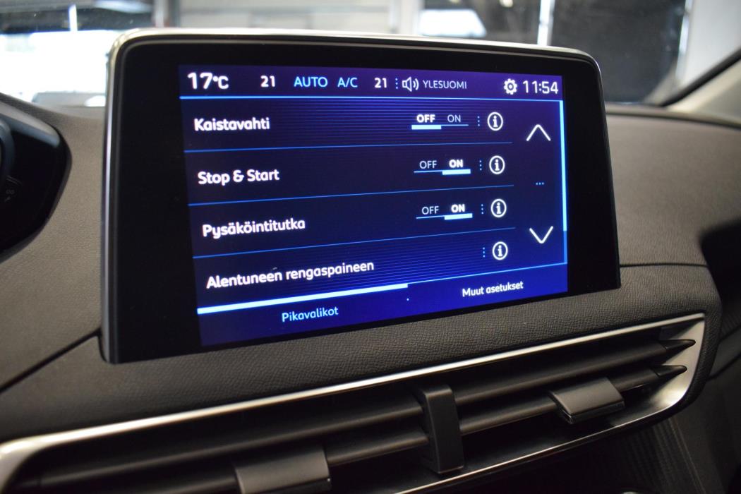 PEUGEOT 5008 2018