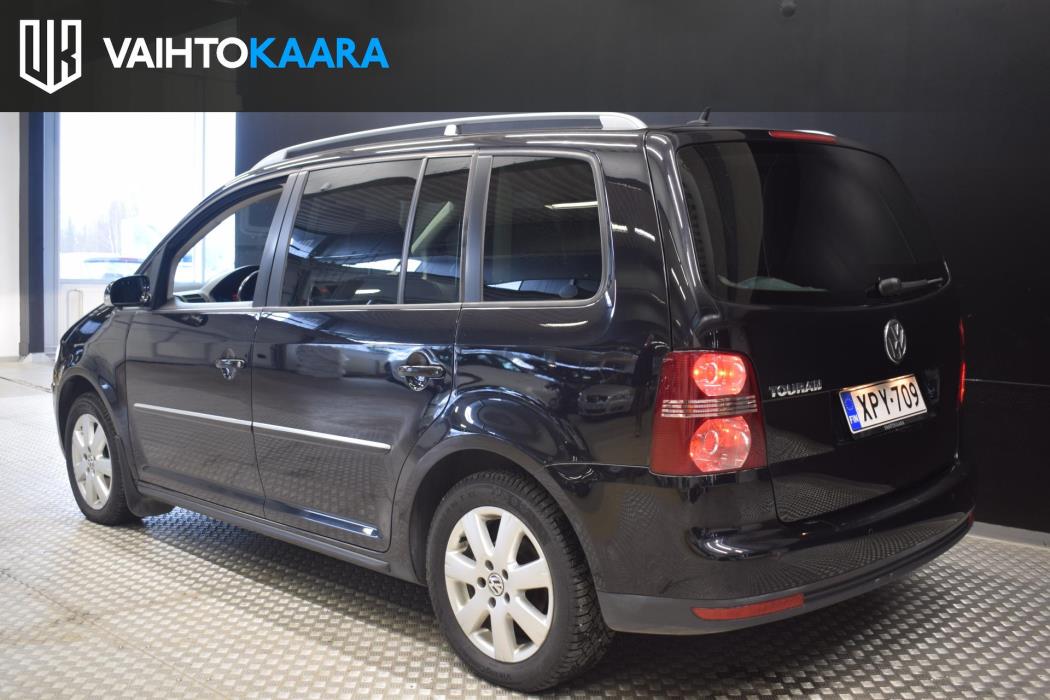 VOLKSWAGEN Touran 2009