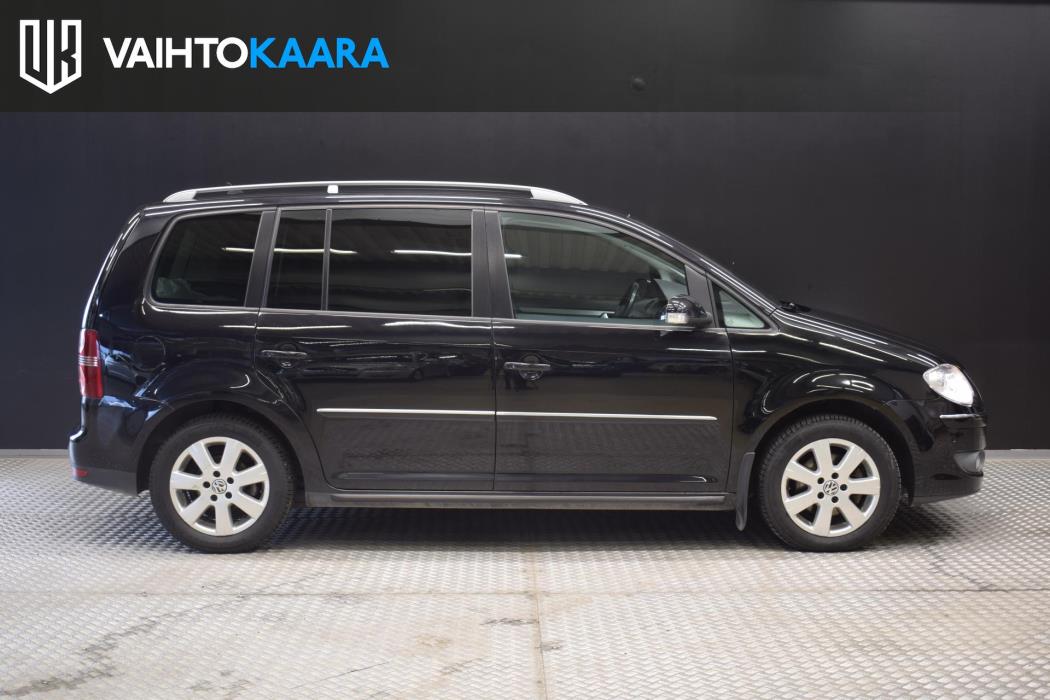 VOLKSWAGEN Touran 2009