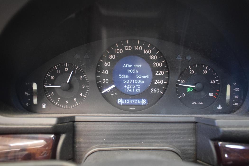 MERCEDES-BENZ E 2006