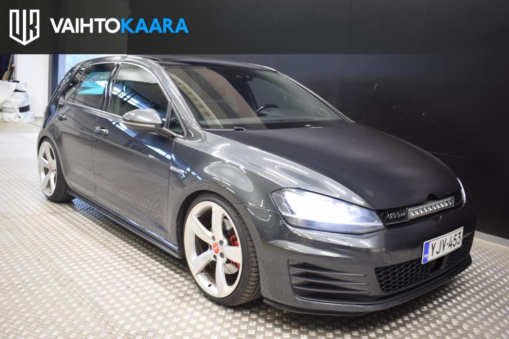 VOLKSWAGEN Golf 2014