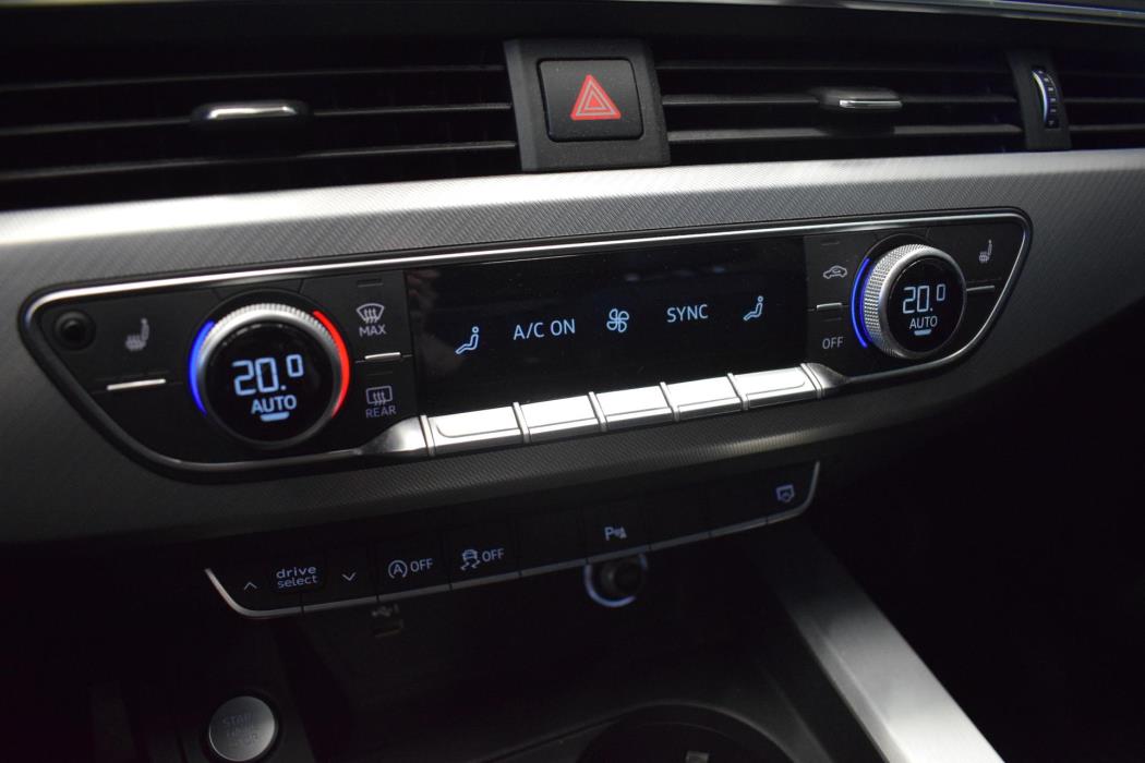 AUDI A4 2019