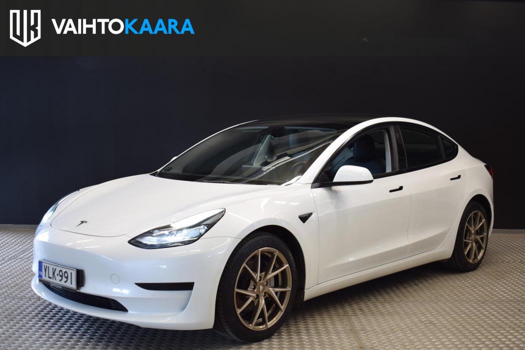 TESLA Model 3 2021