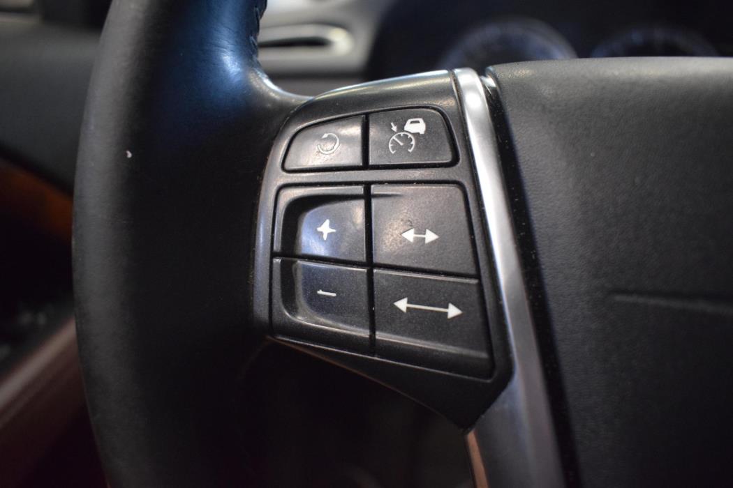VOLVO V70 2012