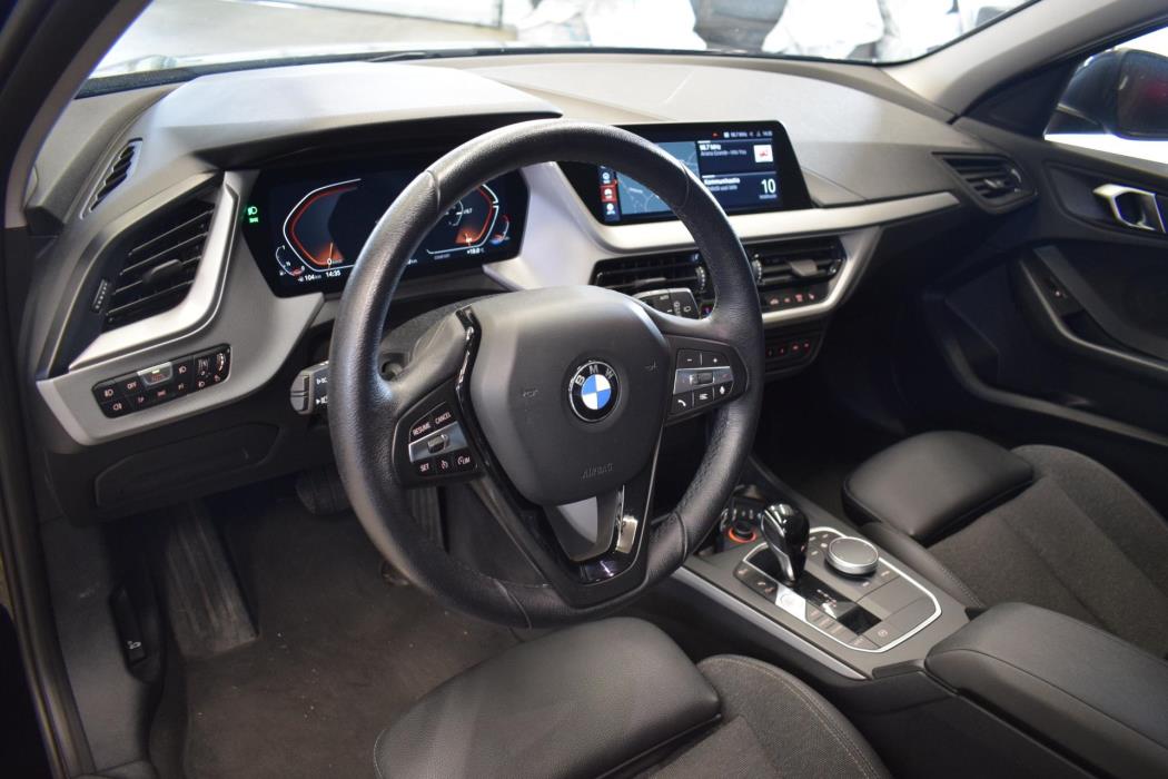BMW 118 2022